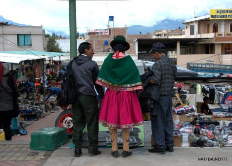 mercado-mujeres-riobamba-ecuador (14)